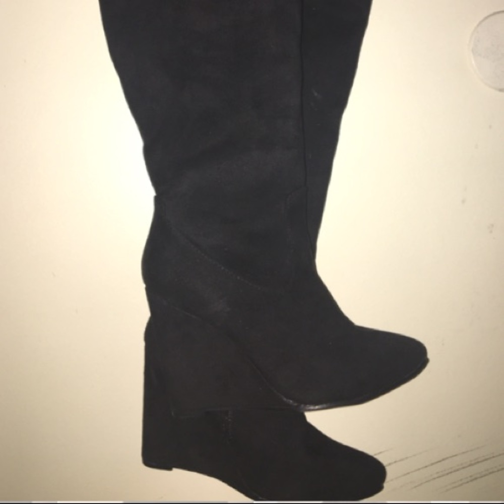 Black boots